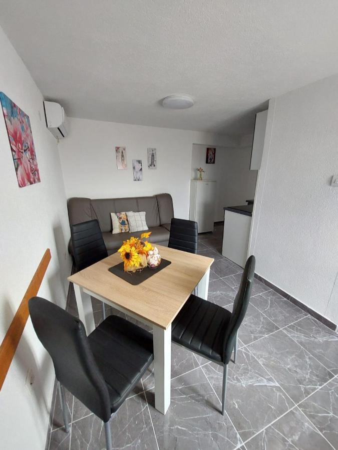 Apartmani Oreskovic Kustići Buitenkant foto