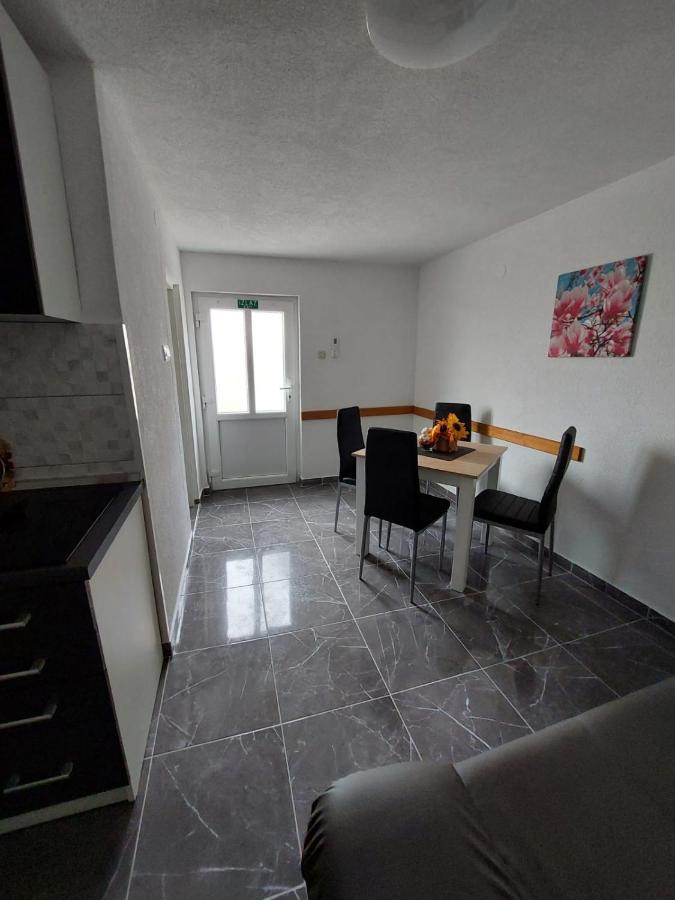 Apartmani Oreskovic Kustići Buitenkant foto